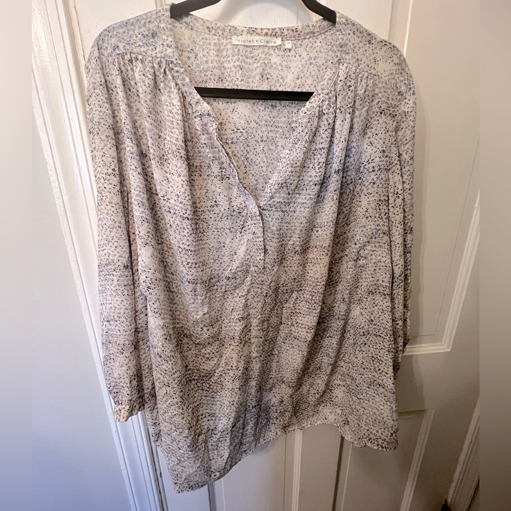 Violet and Claire 3/4 sleeve printed top - size 3x